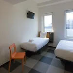 Easyhotel Arena Boulevard 2*