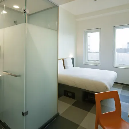 Easyhotel Arena Boulevard Отель