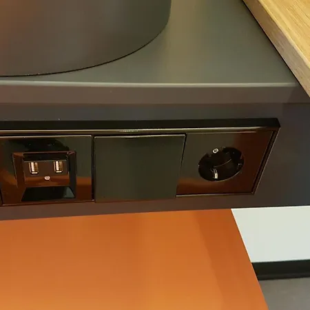 Easyhotel Arena Boulevard 2* Амстердам