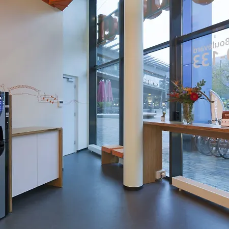 Easyhotel Arena Boulevard 2*