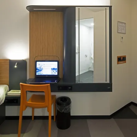 Hotell Easyhotel Arena Boulevard 2*