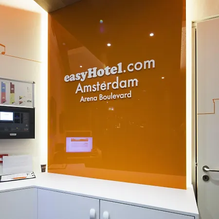 Easyhotel Arena Boulevard 2*