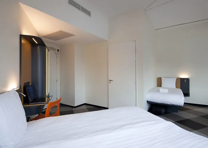 Easyhotel Arena Boulevard 2* Amsterdam