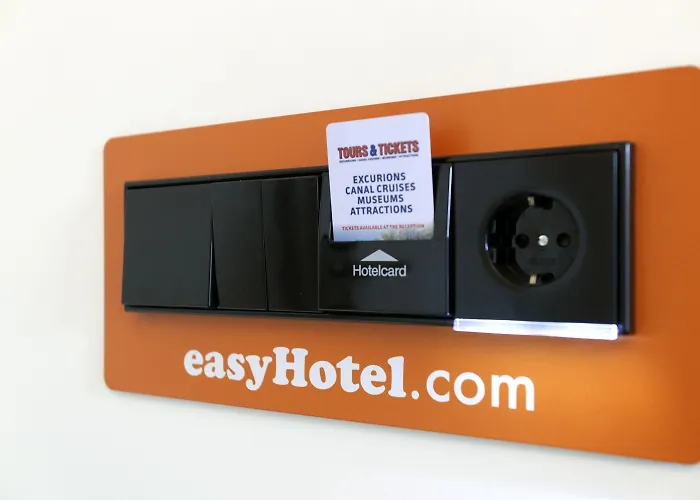 Easyhotel Arena Boulevard Hotel