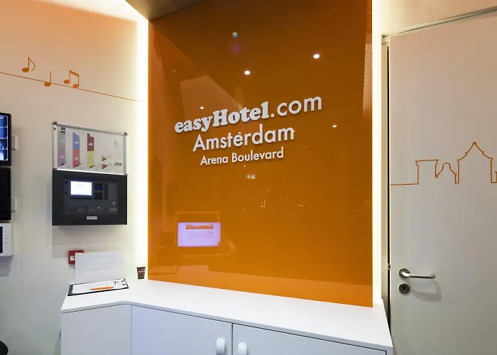 Easyhotel Arena Boulevard 2*