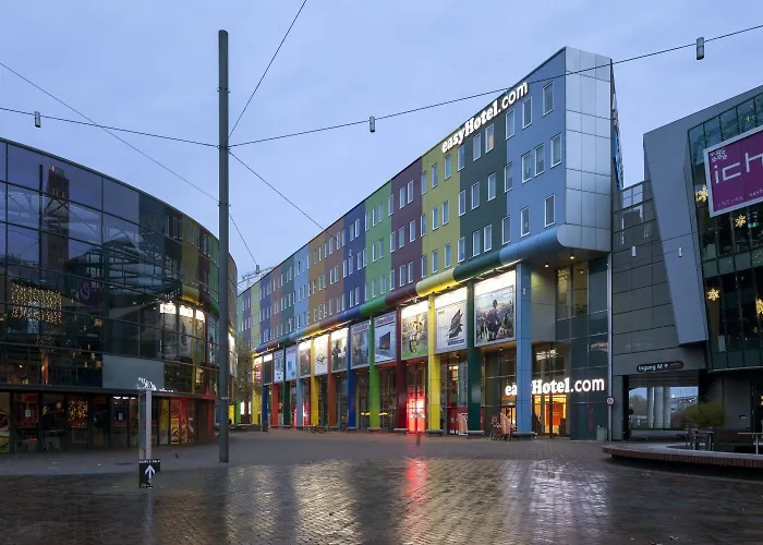 Easyhotel Arena Boulevard Hotel 2*