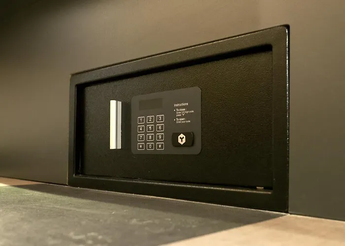 Easyhotel Arena Boulevard Hotel