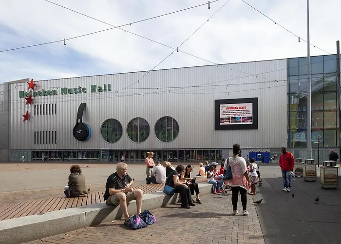 Easyhotel Arena Boulevard Hotel 2*