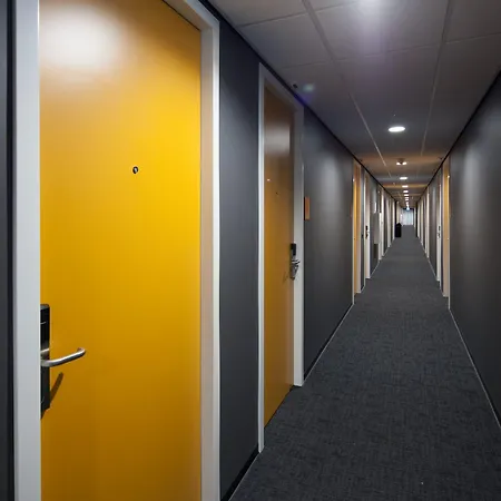 Easyhotel Arena Boulevard 2* Amsterdam
