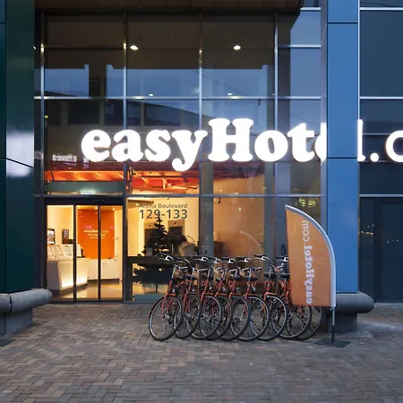 Easyhotel Arena Boulevard 2* אמסטרדם
