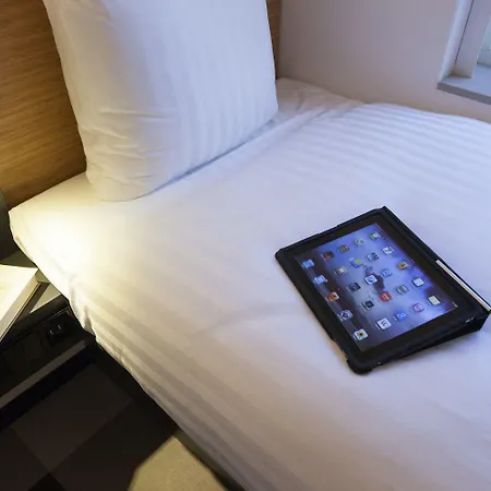 Easyhotel Arena Boulevard מלון