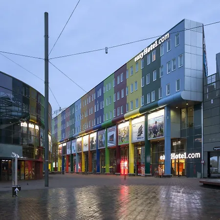 Easyhotel Arena Boulevard Hotel 2*