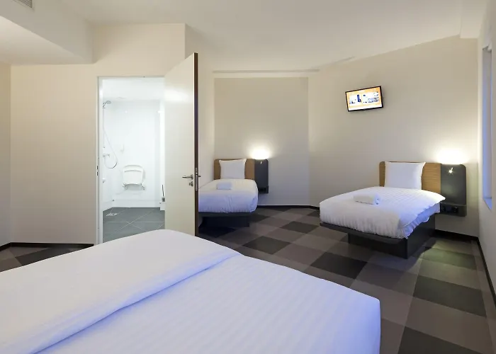 Easyhotel Arena Boulevard 2* Amsterdam