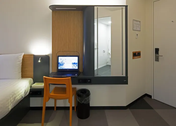 Hotel Easyhotel Arena Boulevard 2*